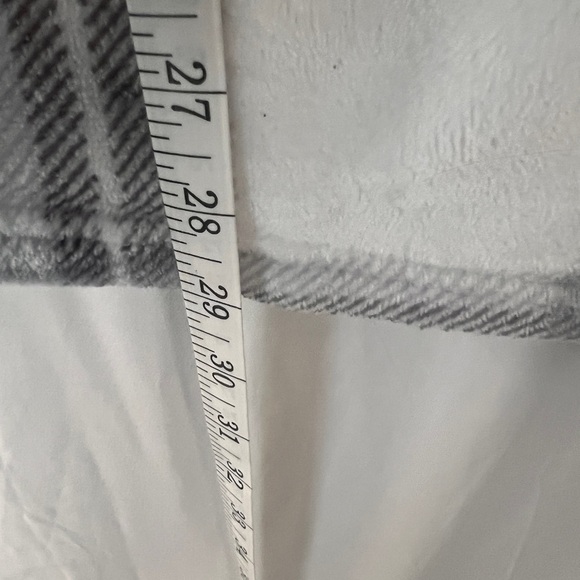 ‼️5/$25 SALE‼️Nightmare Before Christmas button up fleece shirt size XL - Picture 4 of 7